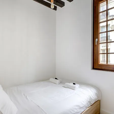 Appartamento Luminous Flat In Le Marais Parigi